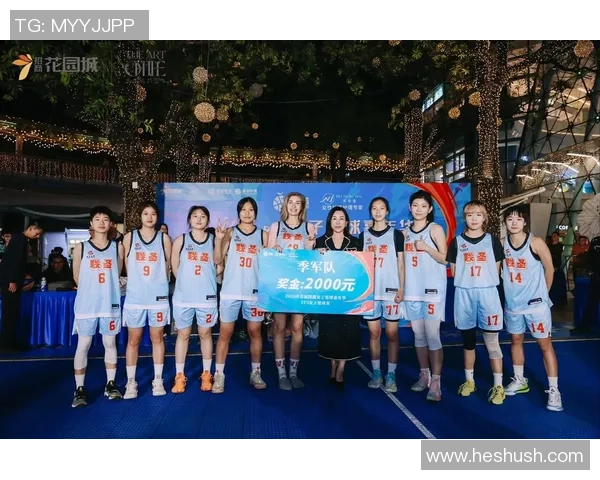 女生穿篮球背心展现青春活力与个性魅力的时尚搭配解析